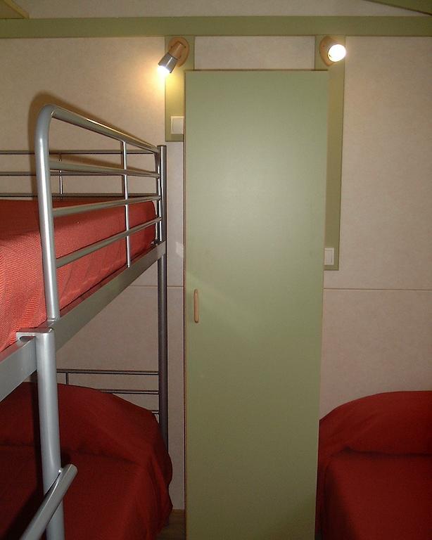 Parque De Campismo Orbitur Gala Hotell Figueira da Foz Rom bilde